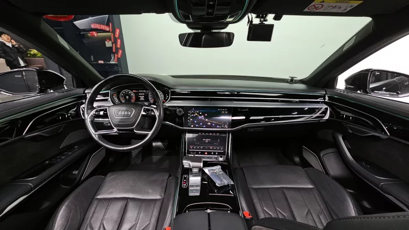 Audi A8