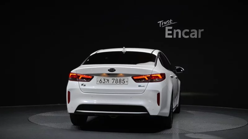 Kia K5