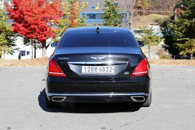 Genesis EQ900