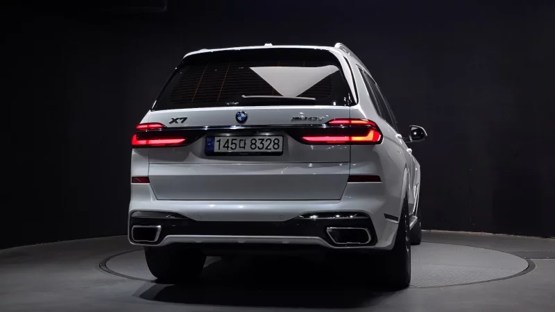 BMW X7