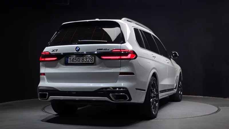 BMW X7