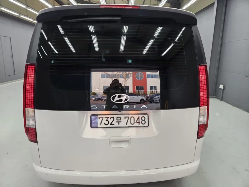 Hyundai Staria