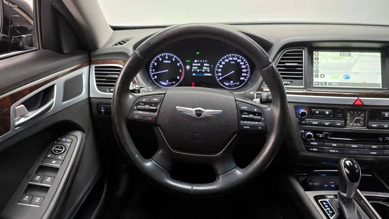 Hyundai Genesis
