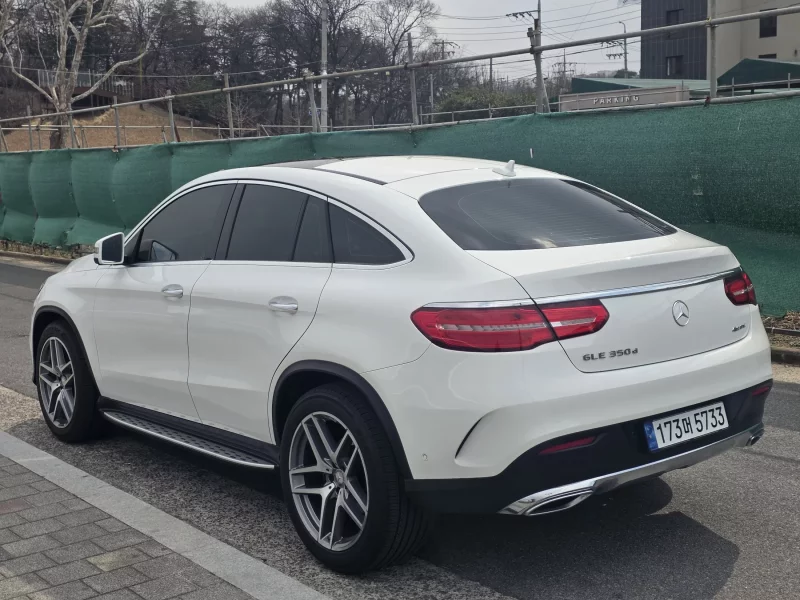 Mercedes-Benz GLE-Class