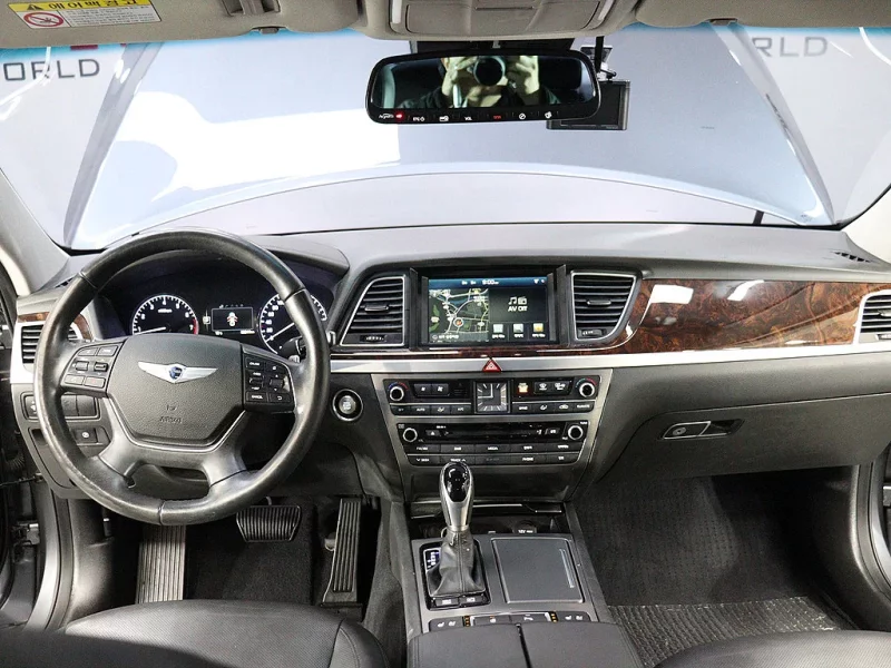 Hyundai Genesis