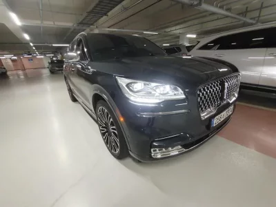 Lincoln AVIATOR