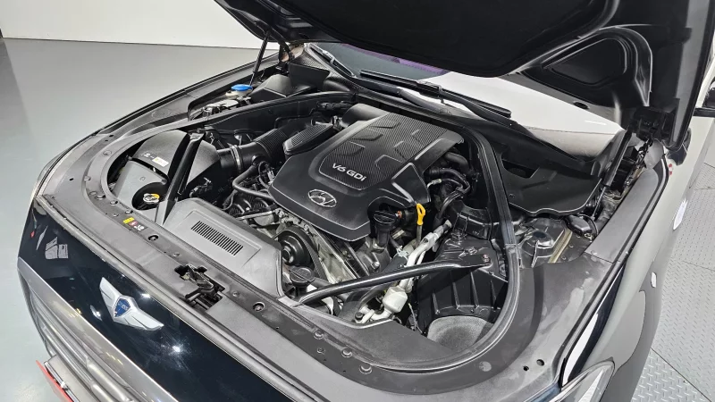 Hyundai Genesis