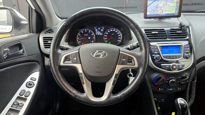Hyundai Accent