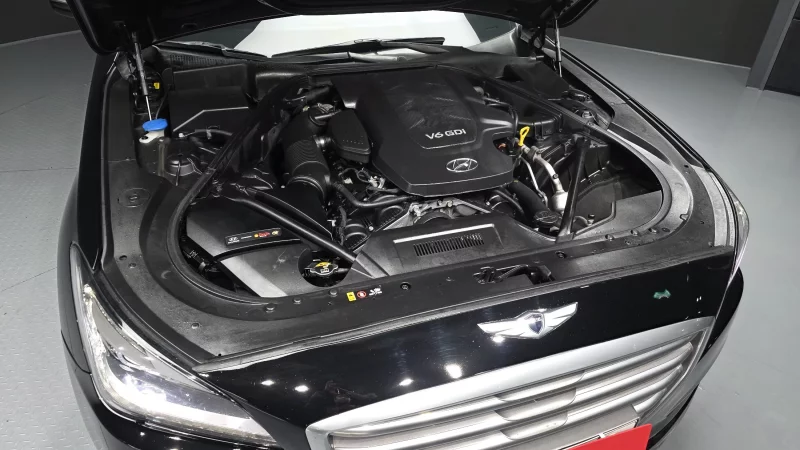 Hyundai Genesis