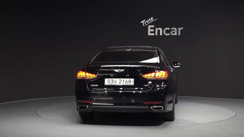 Hyundai Genesis