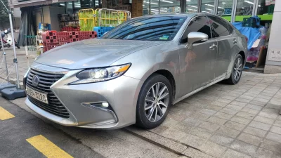 Lexus ES300h