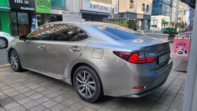 Lexus ES300h