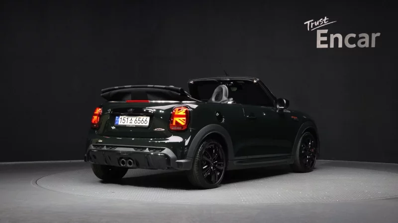 MINI Cooper Convertible