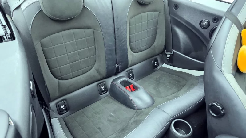 MINI Cooper Convertible