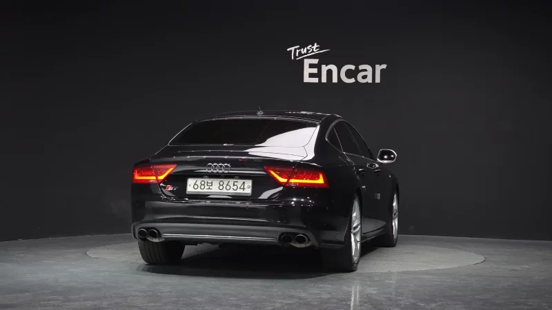 Audi S7