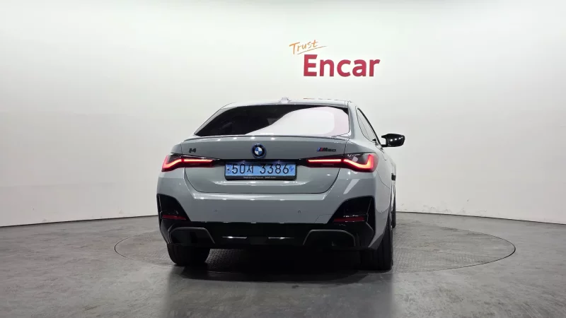 BMW i4