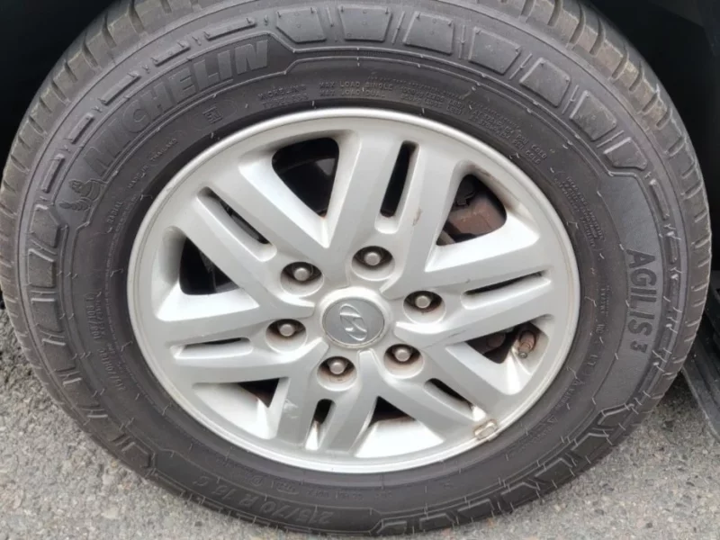 Hyundai Starex