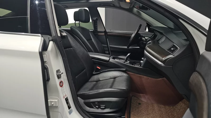 BMW 5-Series Gran Turismo