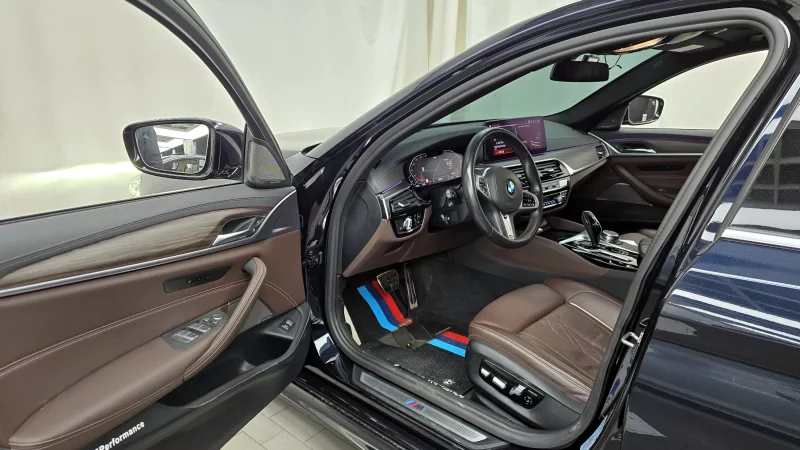 BMW 5-Series
