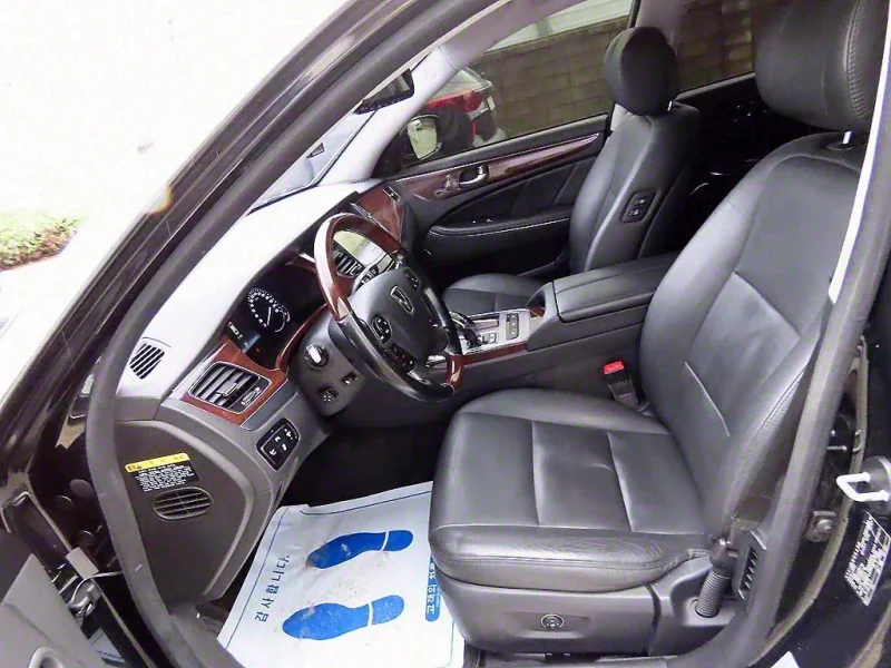 Hyundai Equus