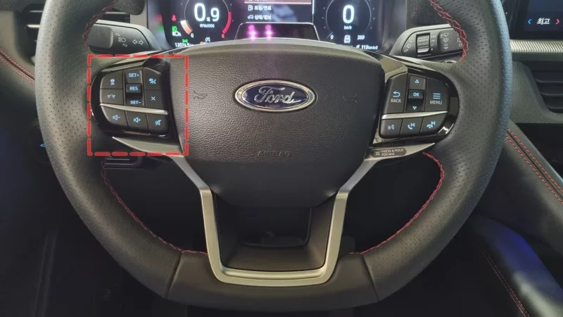 Ford EXPLORER