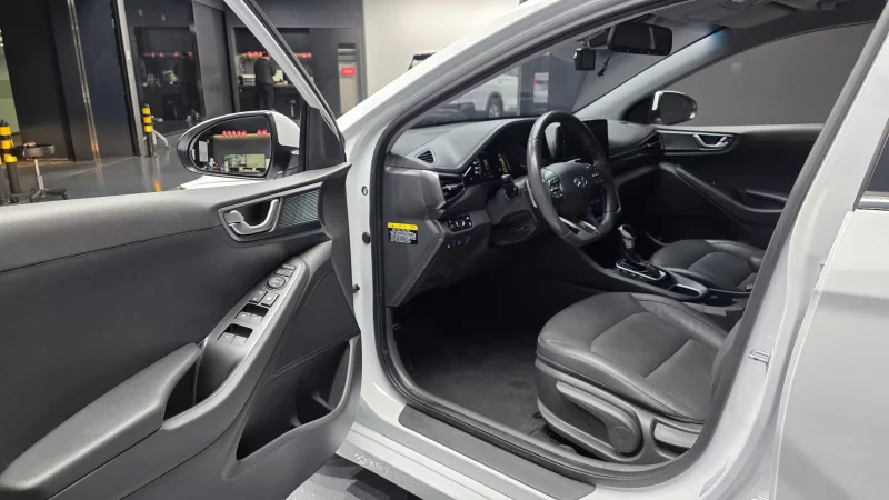 Hyundai Ioniq