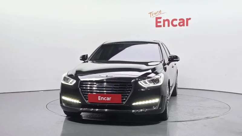 Genesis EQ900
