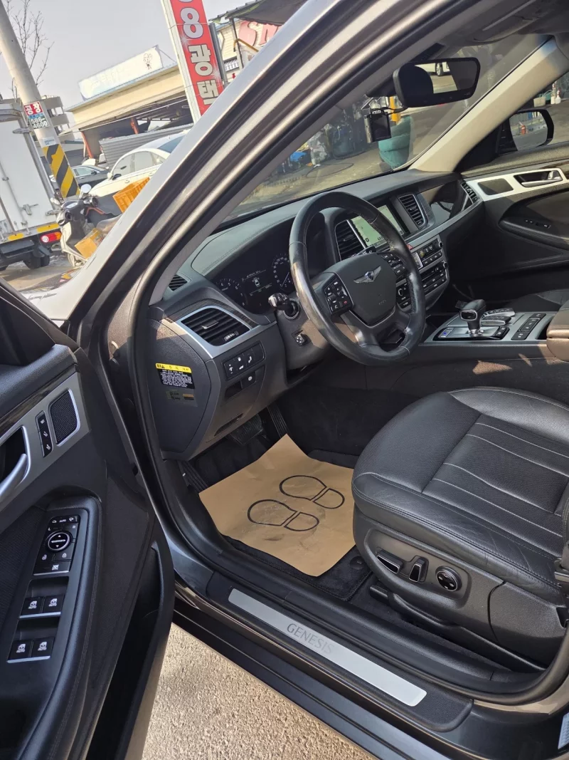 Genesis G80