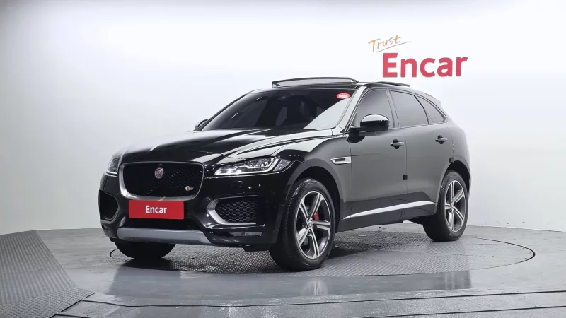Jaguar F-PACE