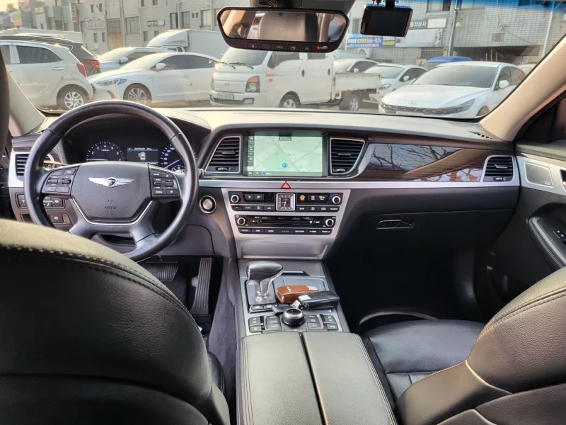 Genesis G80