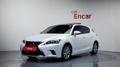 Lexus CT200h