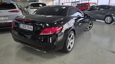 Mercedes-Benz SLC-Class