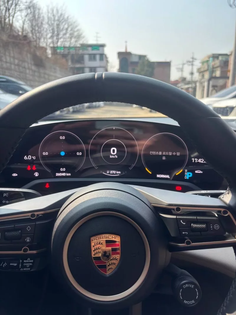 Porsche TAYCAN