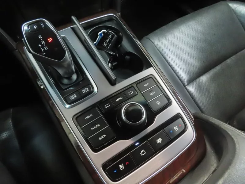 Hyundai Equus