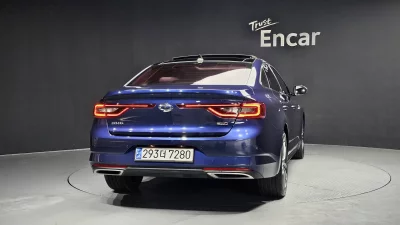 Renault SM6