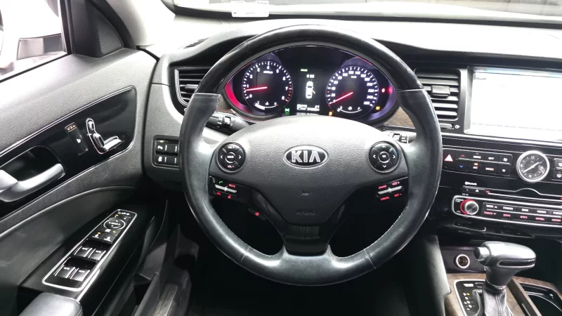 Kia K9