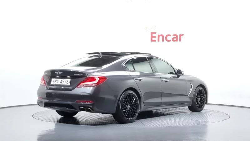 Genesis G70