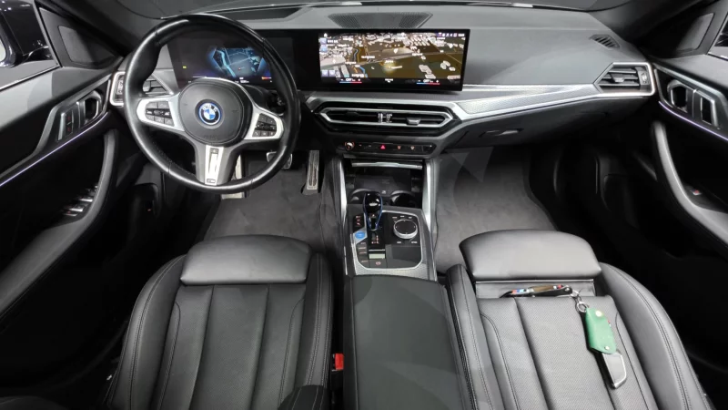 BMW i4