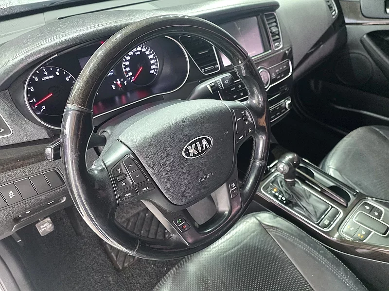 Kia K7
