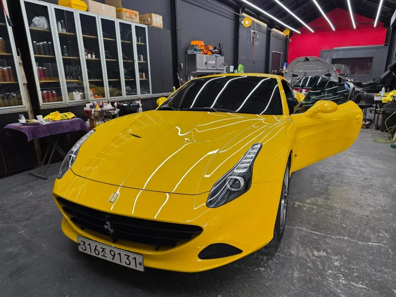 Ferrari CALIFORNIA