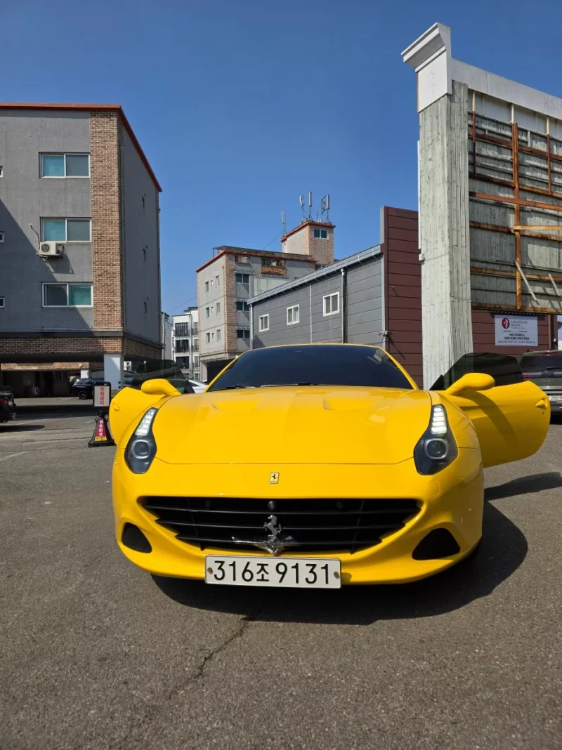 Ferrari CALIFORNIA