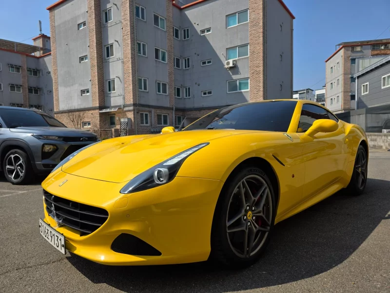 Ferrari CALIFORNIA