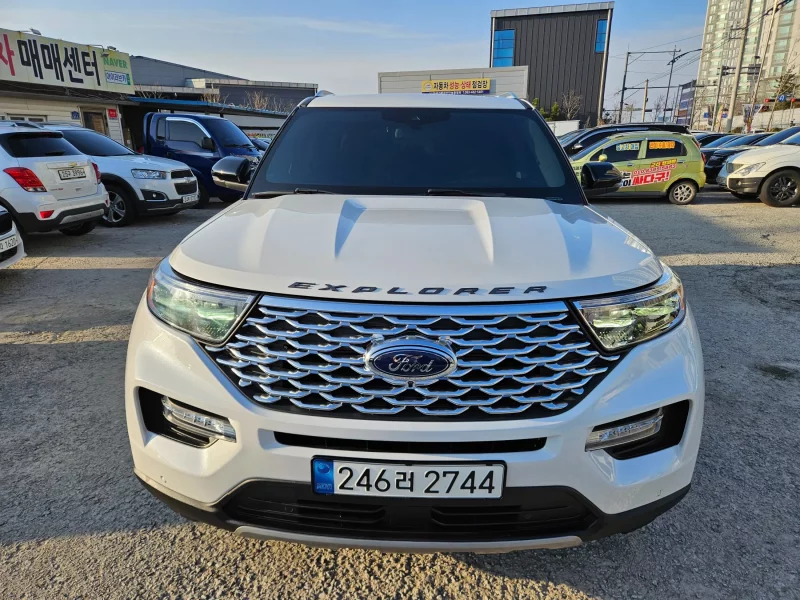 Ford EXPLORER