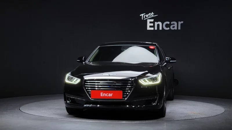 Genesis EQ900