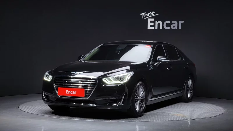 Genesis EQ900