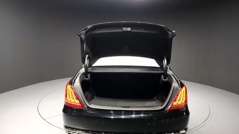 Genesis EQ900