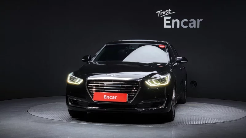 Genesis EQ900