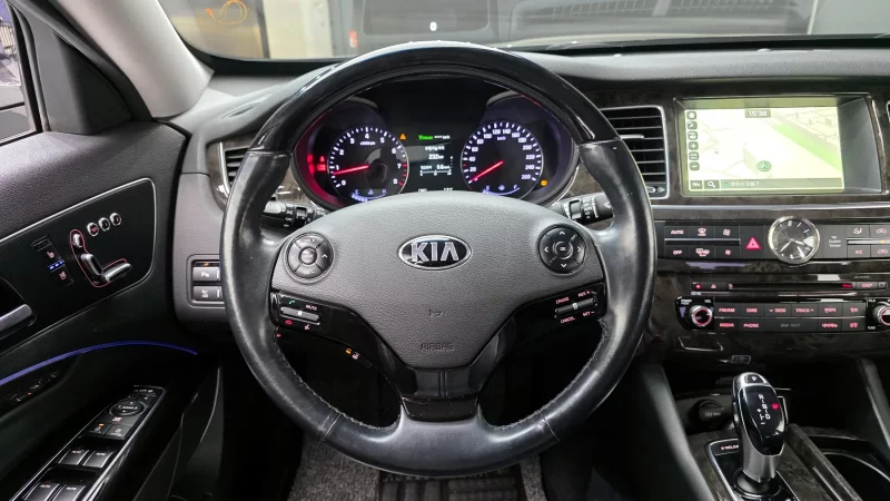 Kia K9