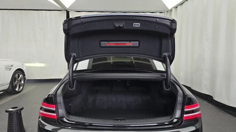 Genesis Electrified G80