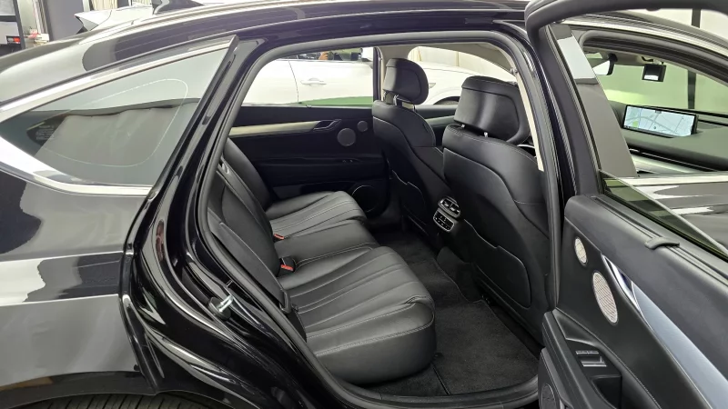 Genesis Electrified G80